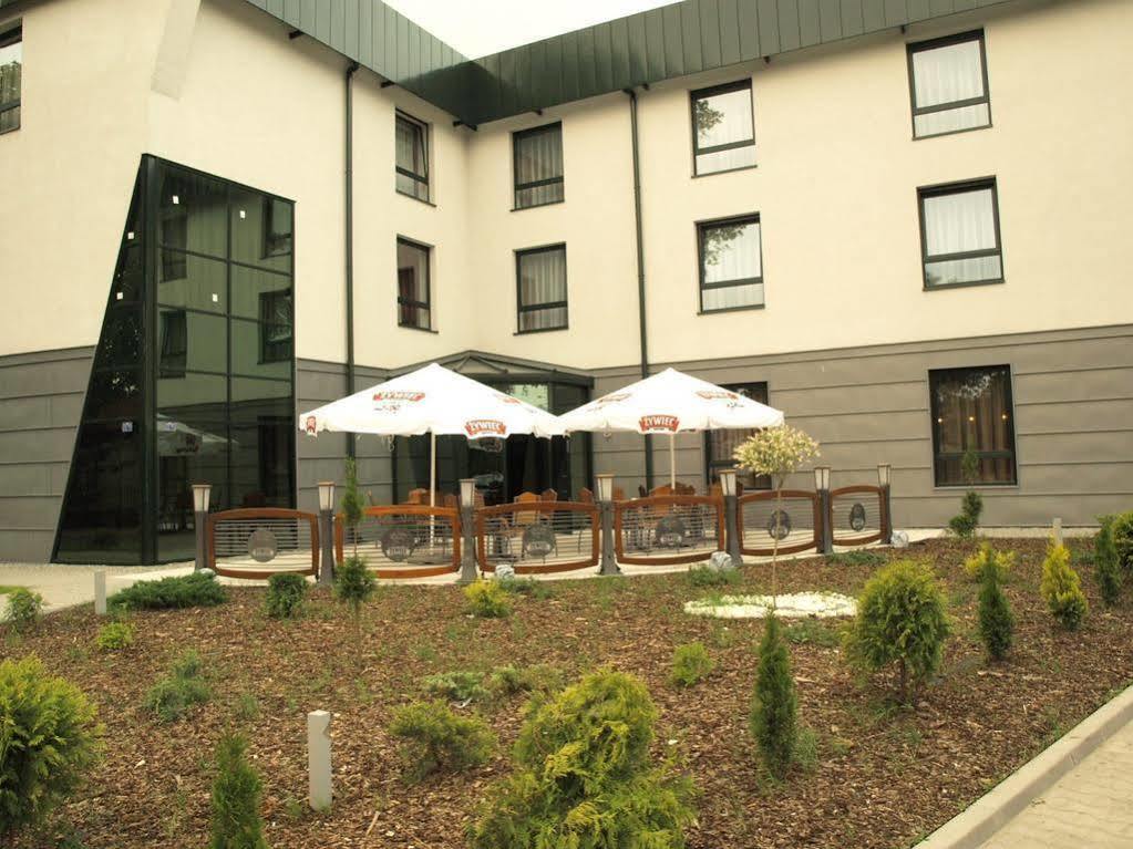 Hotel Niepołomice Exterior foto