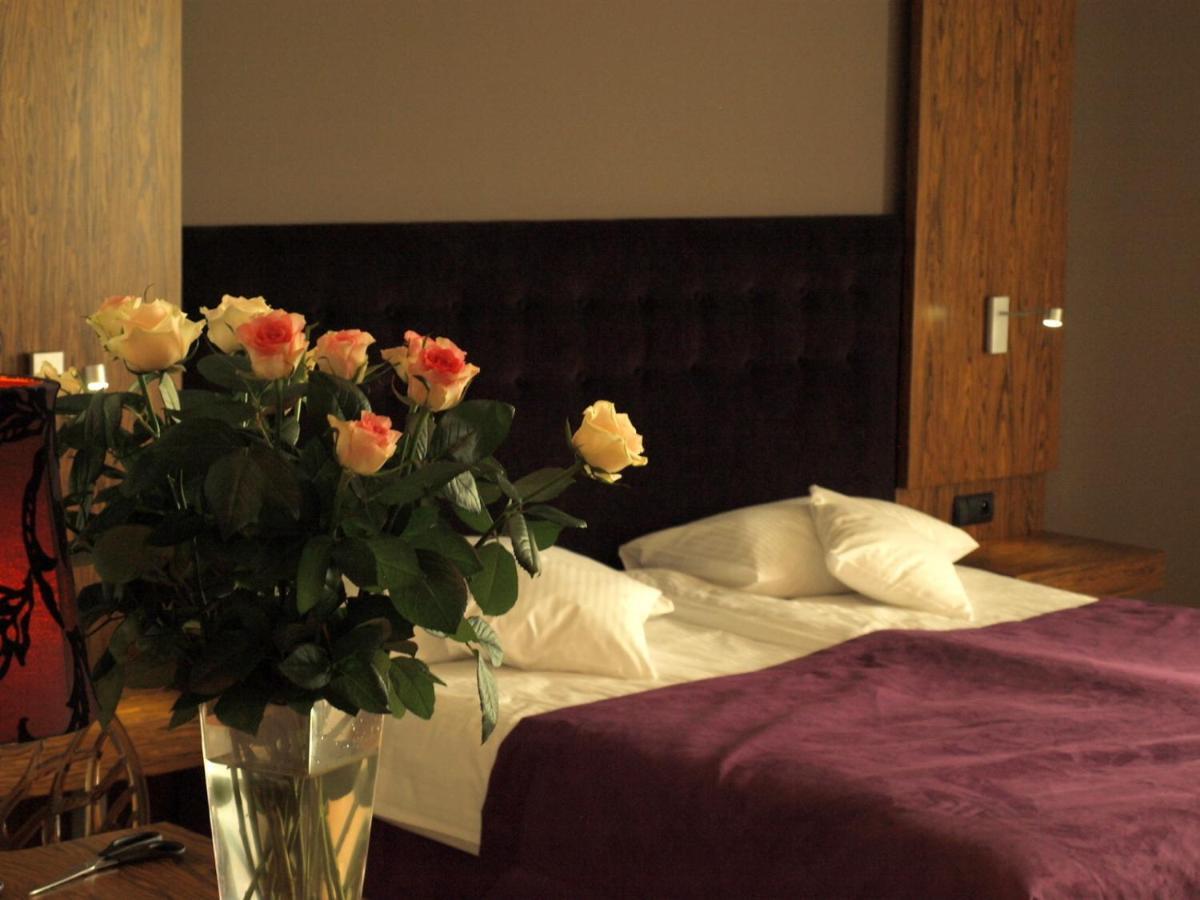 Hotel Niepołomice Zimmer foto